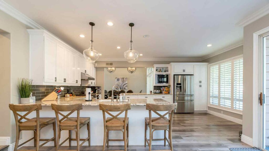 living room Title Data Validation