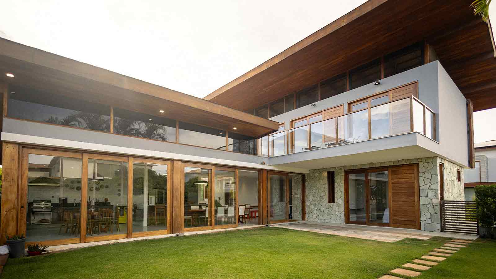 Titles for Real Estate example of a building